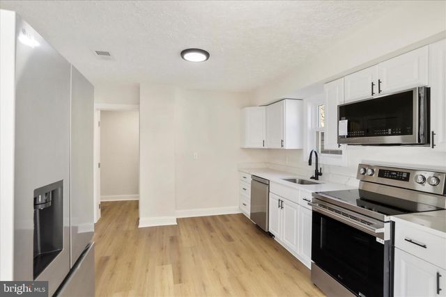 641 S RALEIGH ST, Martinsburg, WV 25401