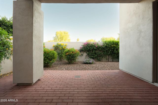 7259 E VAQUERO Drive, Scottsdale, AZ 85258
