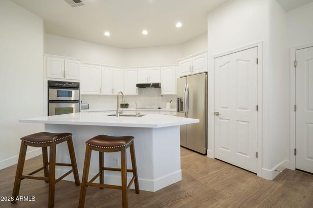 7259 E VAQUERO Drive, Scottsdale, AZ 85258