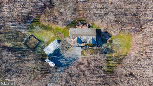 1624 SPRINGVILLE RD, New Holland, PA 17557