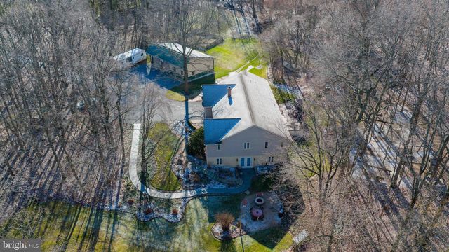 1624 SPRINGVILLE RD, New Holland, PA 17557