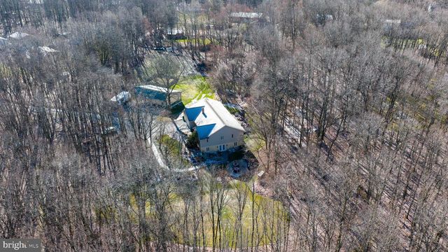 1624 SPRINGVILLE RD, New Holland, PA 17557