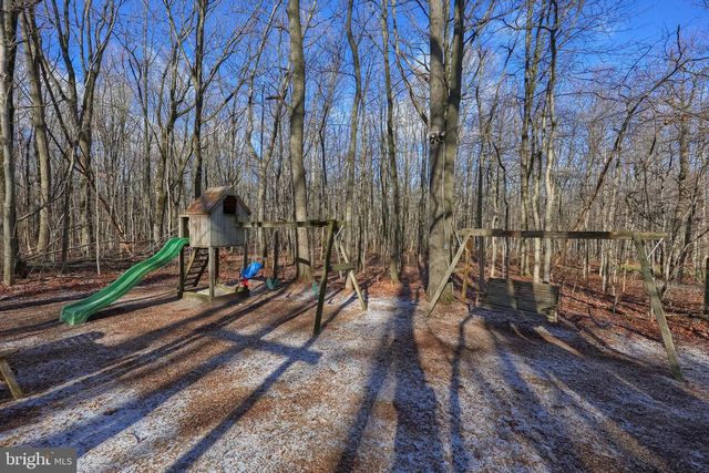 1624 SPRINGVILLE RD, New Holland, PA 17557
