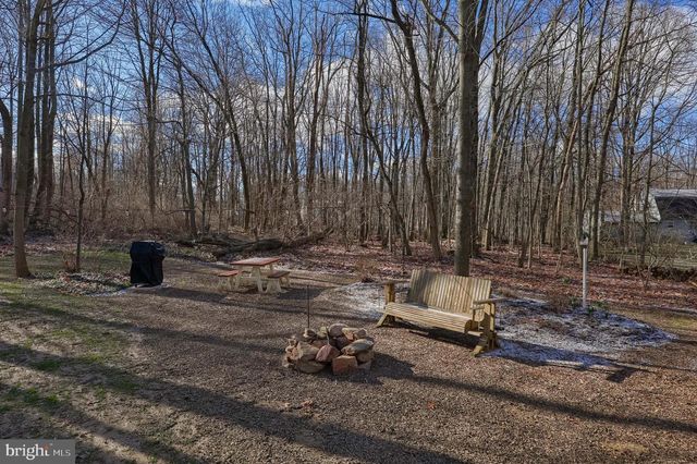 1624 SPRINGVILLE RD, New Holland, PA 17557