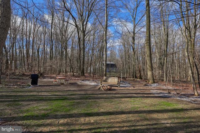 1624 SPRINGVILLE RD, New Holland, PA 17557