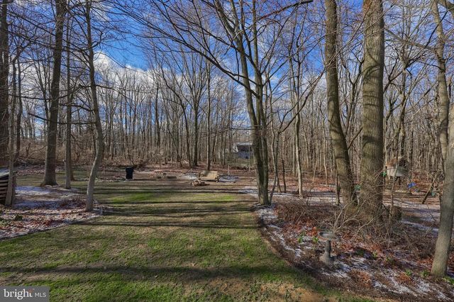 1624 SPRINGVILLE RD, New Holland, PA 17557