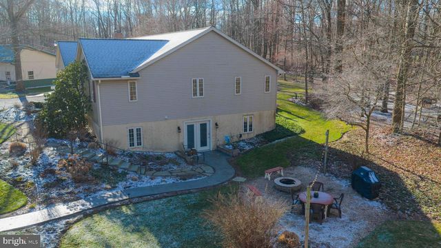 1624 SPRINGVILLE RD, New Holland, PA 17557