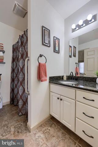 1624 SPRINGVILLE RD, New Holland, PA 17557