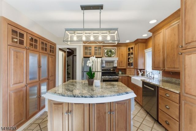 363 Springbrook Trl, Sparta Twp., NJ 07871