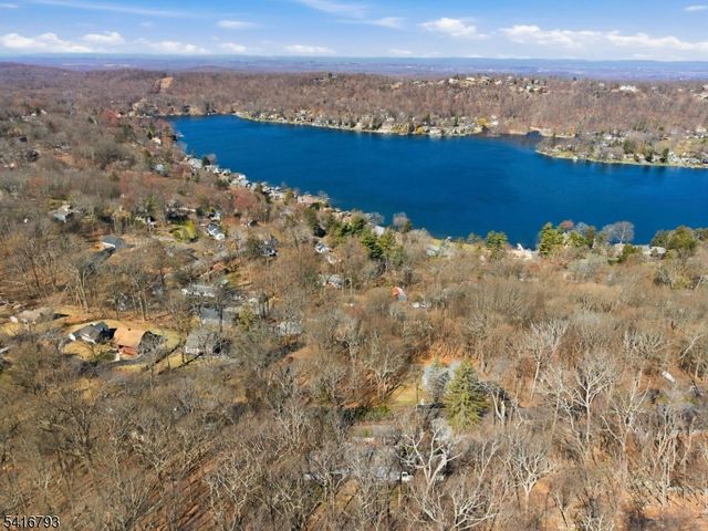 363 Springbrook Trl, Sparta Twp., NJ 07871