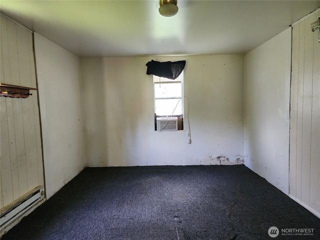 111 Cedar Avenue S, Eatonville, WA 98321