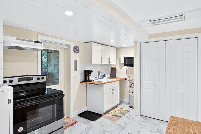 11 Whelpley Road, Eastham, MA 02642