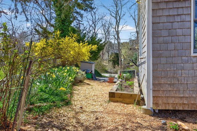 11 Whelpley Road, Eastham, MA 02642