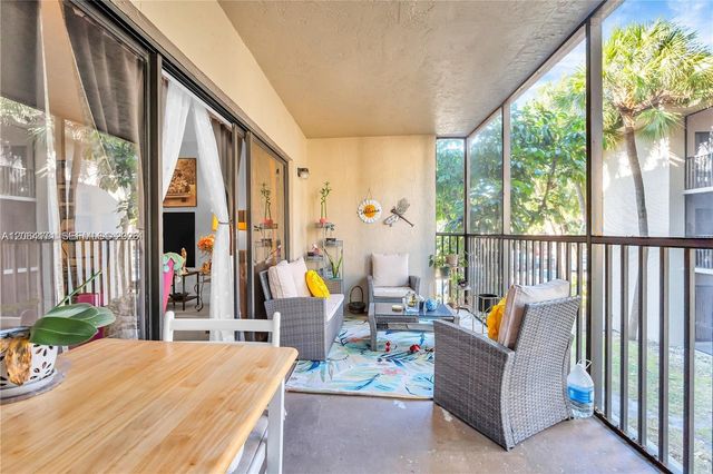 491 Ives Dairy Road 202-5, Miami, FL 33179