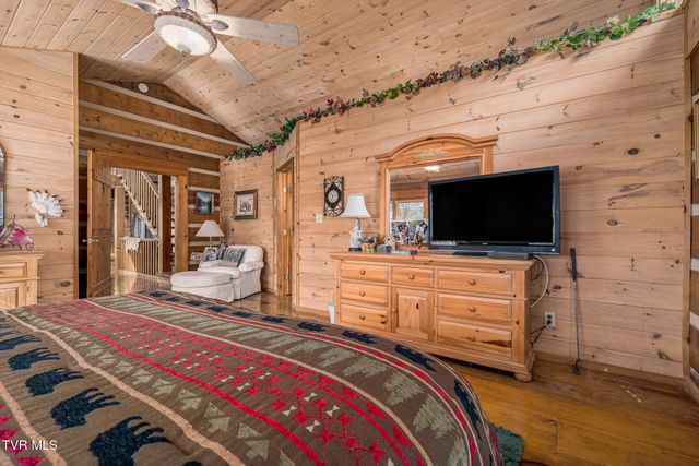 254 Ivy Wood Lane, Mountain City, TN 37683