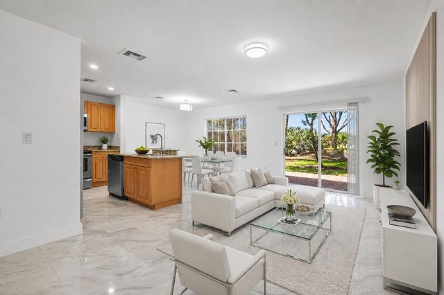 6635 Old Farm Trail, Boynton Beach, FL 33437