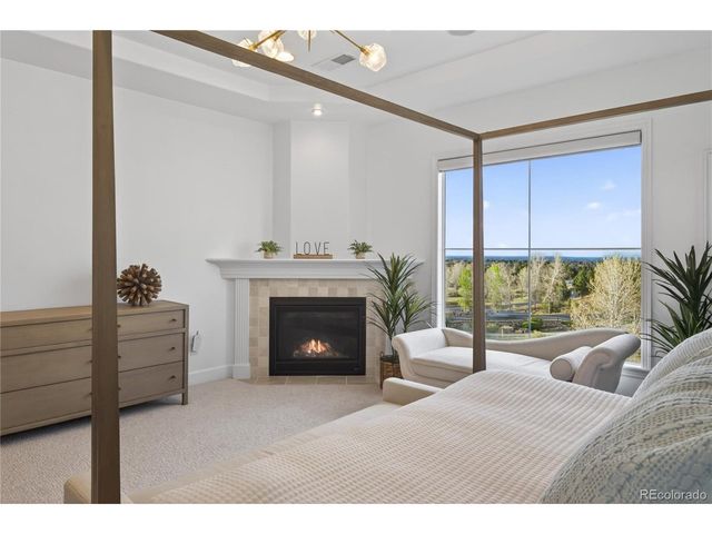219 Maplehurst Pt, Highlands Ranch, CO 80126