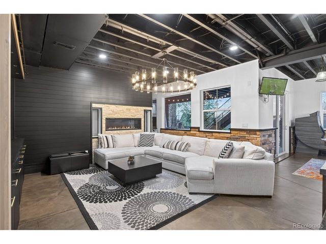 219 Maplehurst Pt, Highlands Ranch, CO 80126