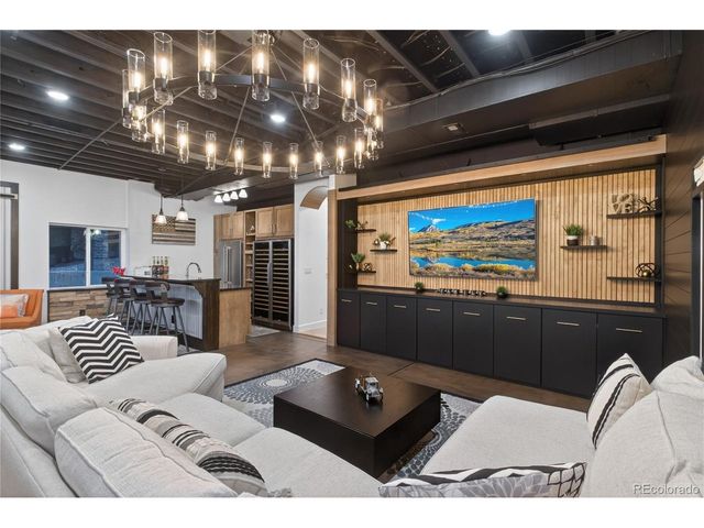 219 Maplehurst Pt, Highlands Ranch, CO 80126