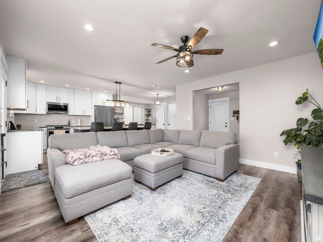 35 E WATER LN, Vineyard, UT 84059