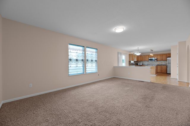 8101 Orange Station Loop, Lewis Center, OH 43035