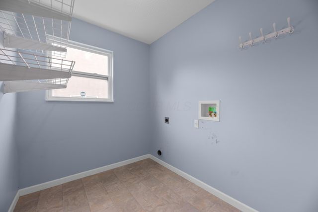 8101 Orange Station Loop, Lewis Center, OH 43035