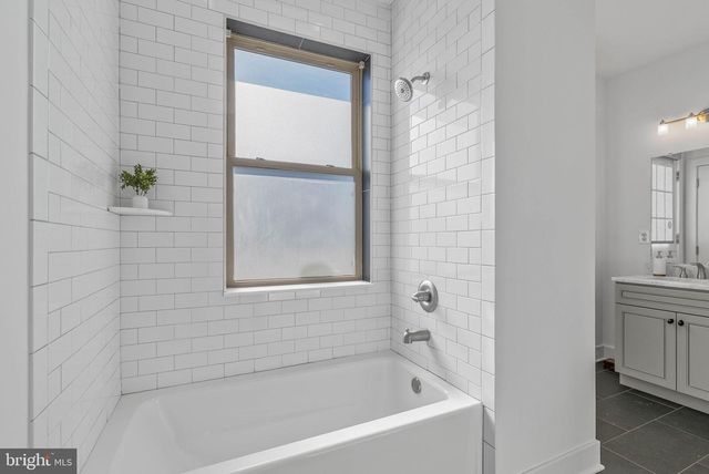 1213 PETERS ST, Philadelphia, PA 19147