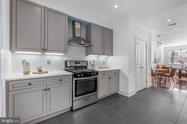 1213 PETERS ST, Philadelphia, PA 19147