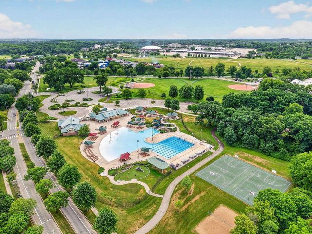 415 W Olin Avenue, Madison, WI 53715
