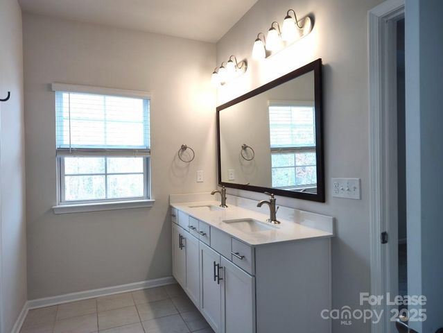 3327 Glenn Hope Way, Matthews, NC 28104