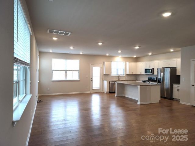 3327 Glenn Hope Way, Matthews, NC 28104