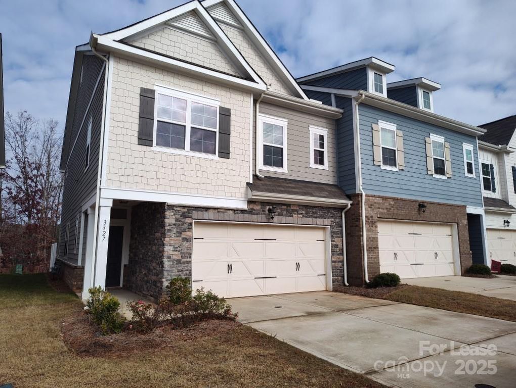 3327 Glenn Hope Way, Matthews, NC 28104