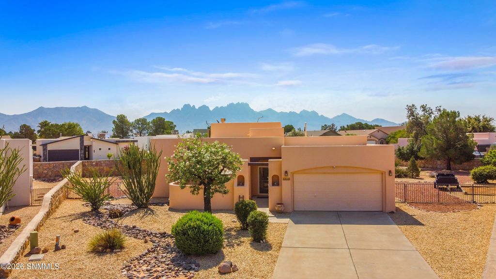 6540 Teal Drake Court, Las Cruces, NM 88012