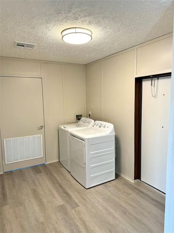 3621 County Road 161 F, Alvin, TX 77511