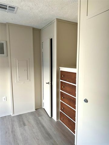 3621 County Road 161 F, Alvin, TX 77511