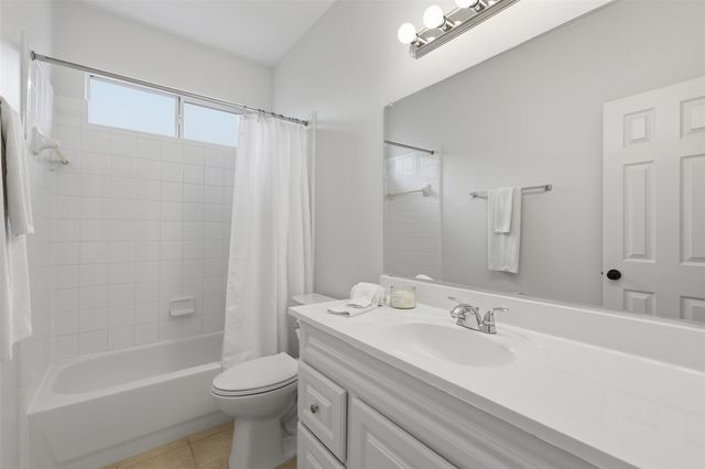 11403 Starlight Bay Street, Pearland, TX 77584