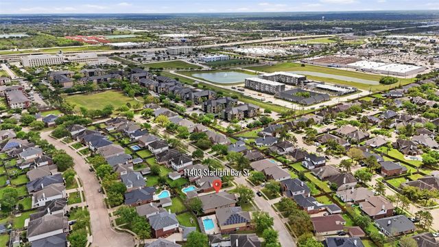 11403 Starlight Bay Street, Pearland, TX 77584