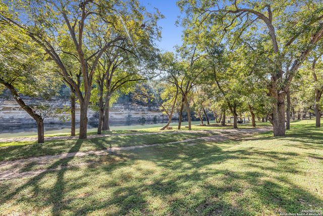 540 River Run Apt 313, New Braunfels, TX 78132
