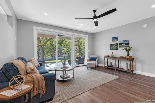 540 River Run Apt 313, New Braunfels, TX 78132