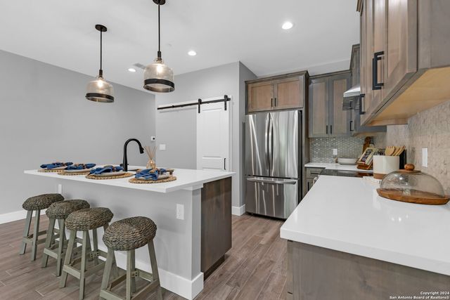 540 River Run Apt 313, New Braunfels, TX 78132