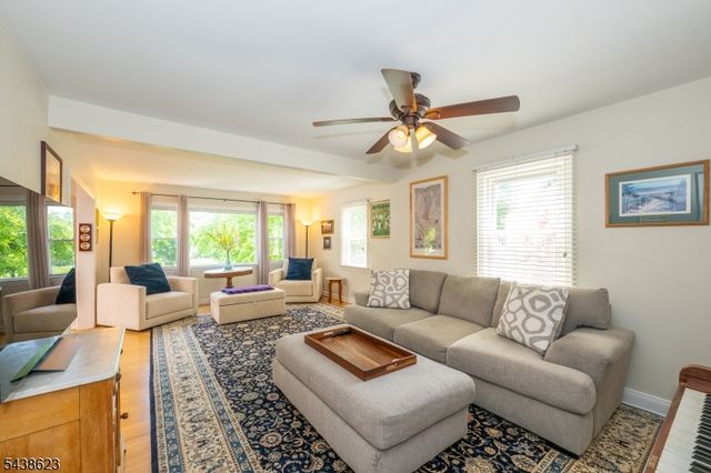 128 Troy Hills Rd, Hanover Twp., NJ 07981