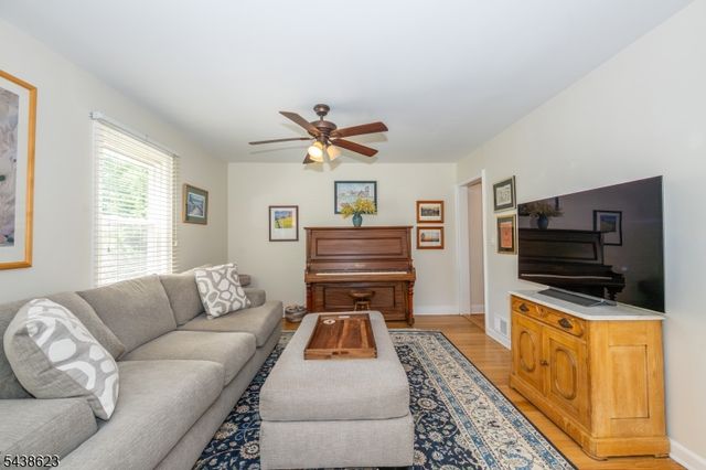 128 Troy Hills Rd, Hanover Twp., NJ 07981