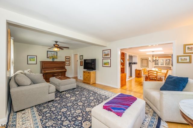 128 Troy Hills Rd, Hanover Twp., NJ 07981