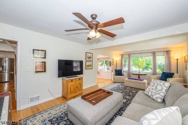128 Troy Hills Rd, Hanover Twp., NJ 07981