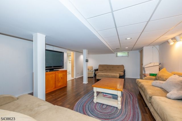 128 Troy Hills Rd, Hanover Twp., NJ 07981