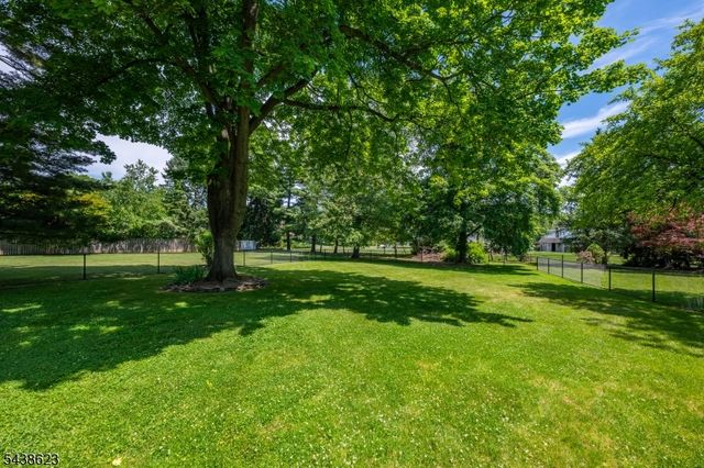 128 Troy Hills Rd, Hanover Twp., NJ 07981