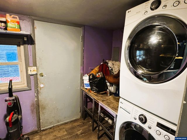 1547 Oak St SE, Salem, OR 97301