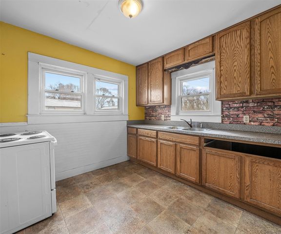 9296 6 Mile Road, Northville, MI 48168