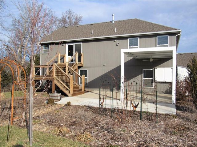 19715 W 197th Court, Spring Hill, KS 66083