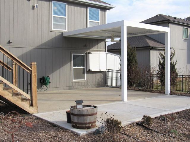 19715 W 197th Court, Spring Hill, KS 66083